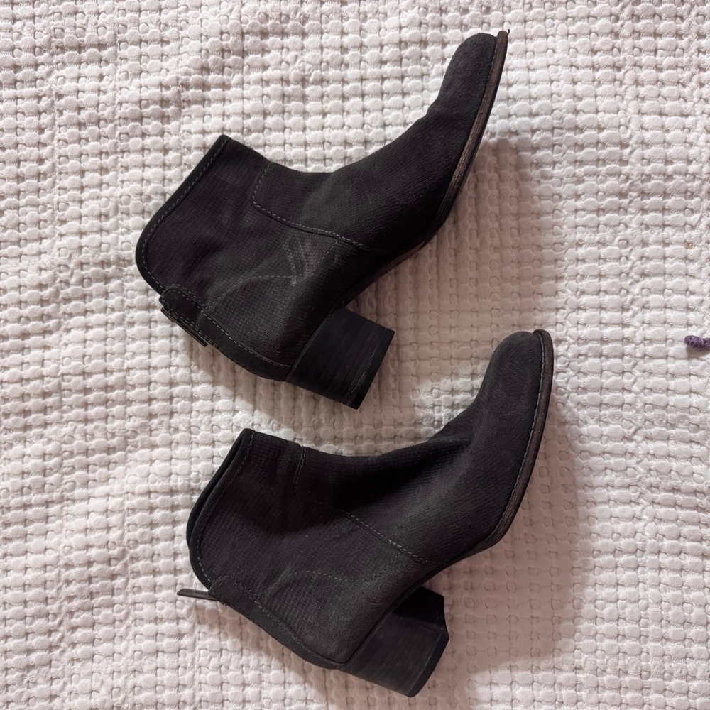 Aquatalia Grey/Black Ankle Boots for Women